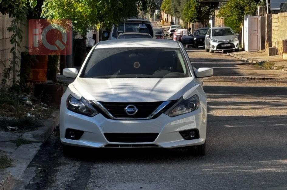 نيسان ألتيما